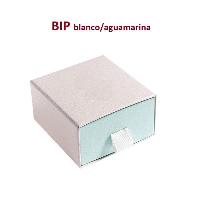 Caja BIP pendientes + cadena 73x70x40 mm.